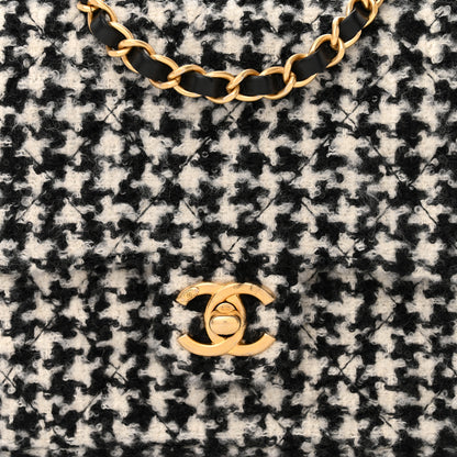 Chanel Tweed Houndstooth Quilted Mini Square Flap White Black 8 of 11