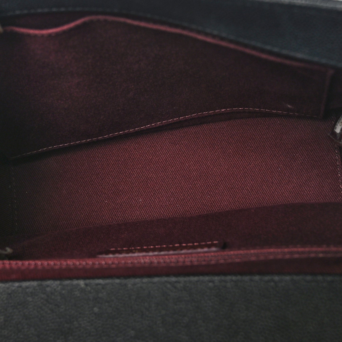 Caviar Quilted Medium Business Affinity Flap Black