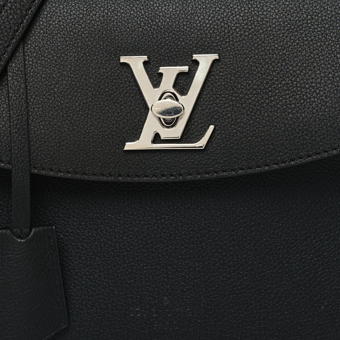 Calfskin Lockme Ever BB Black