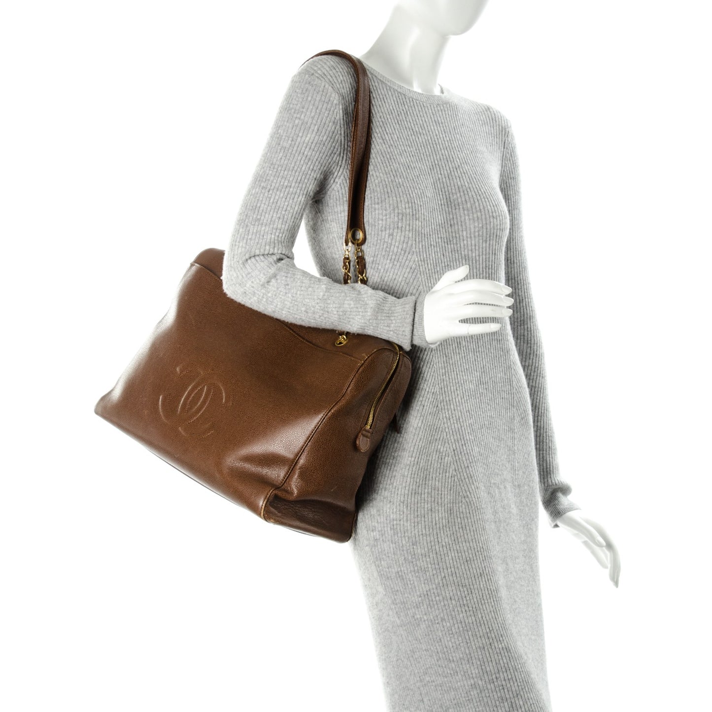 Caviar Large CC Shoulder Bag Brown