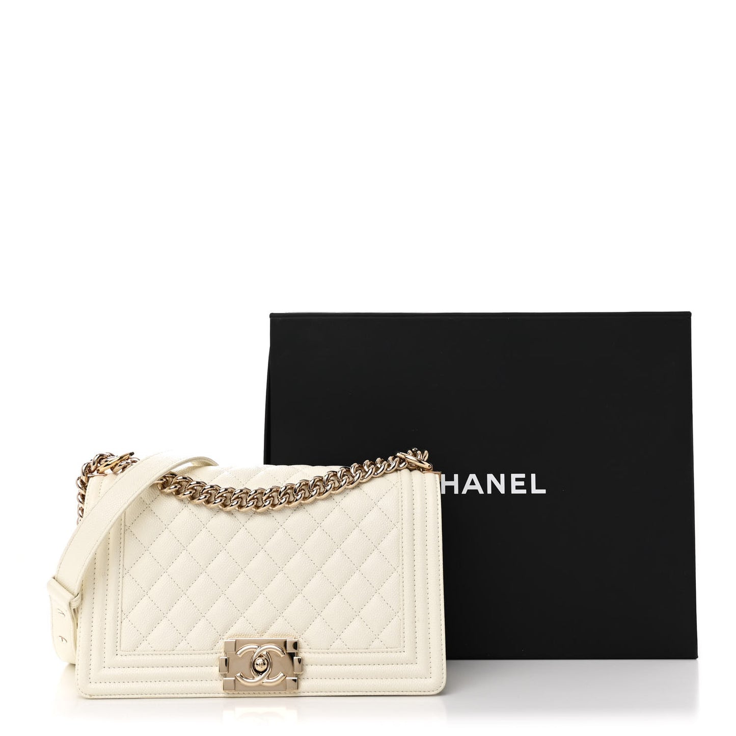 Caviar Quilted Medium Boy Flap White