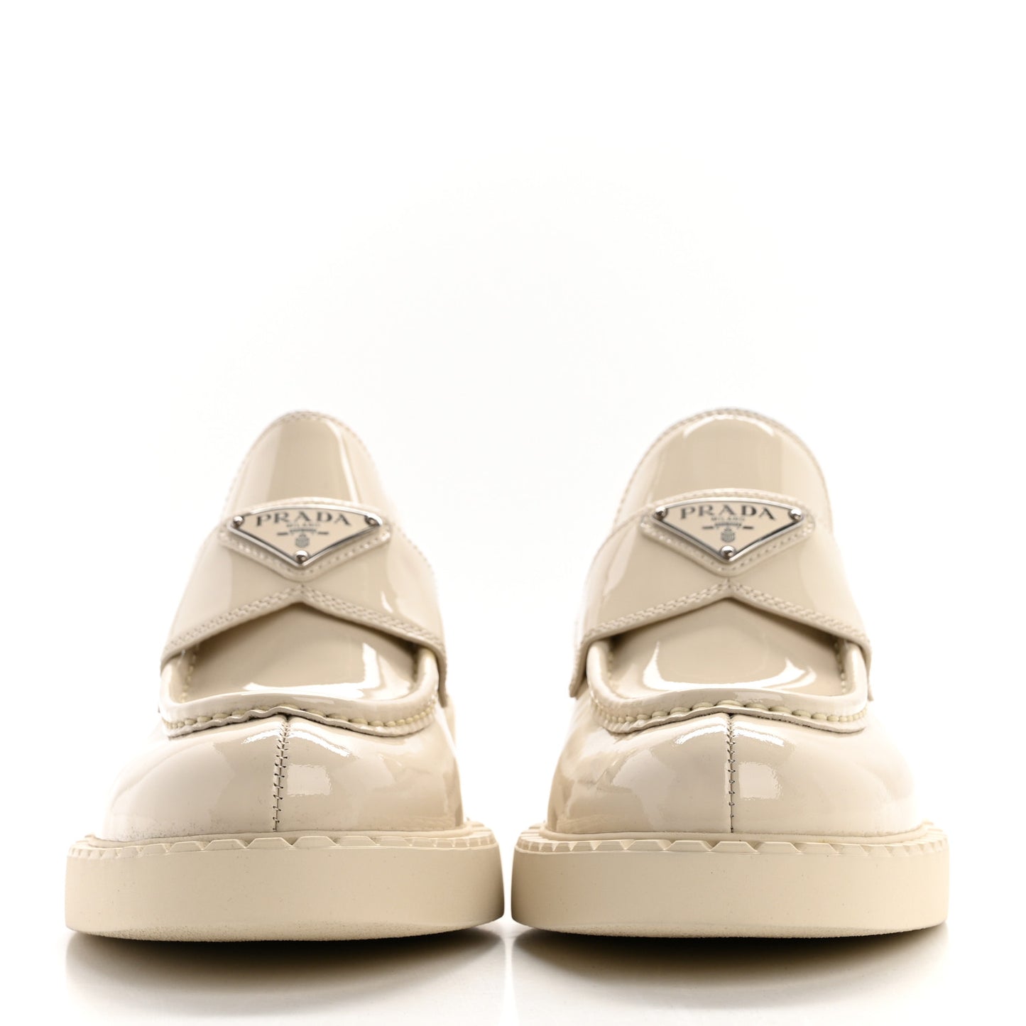 Vernice Metal Triangle Logo 50mm Loafers 38 Avorio