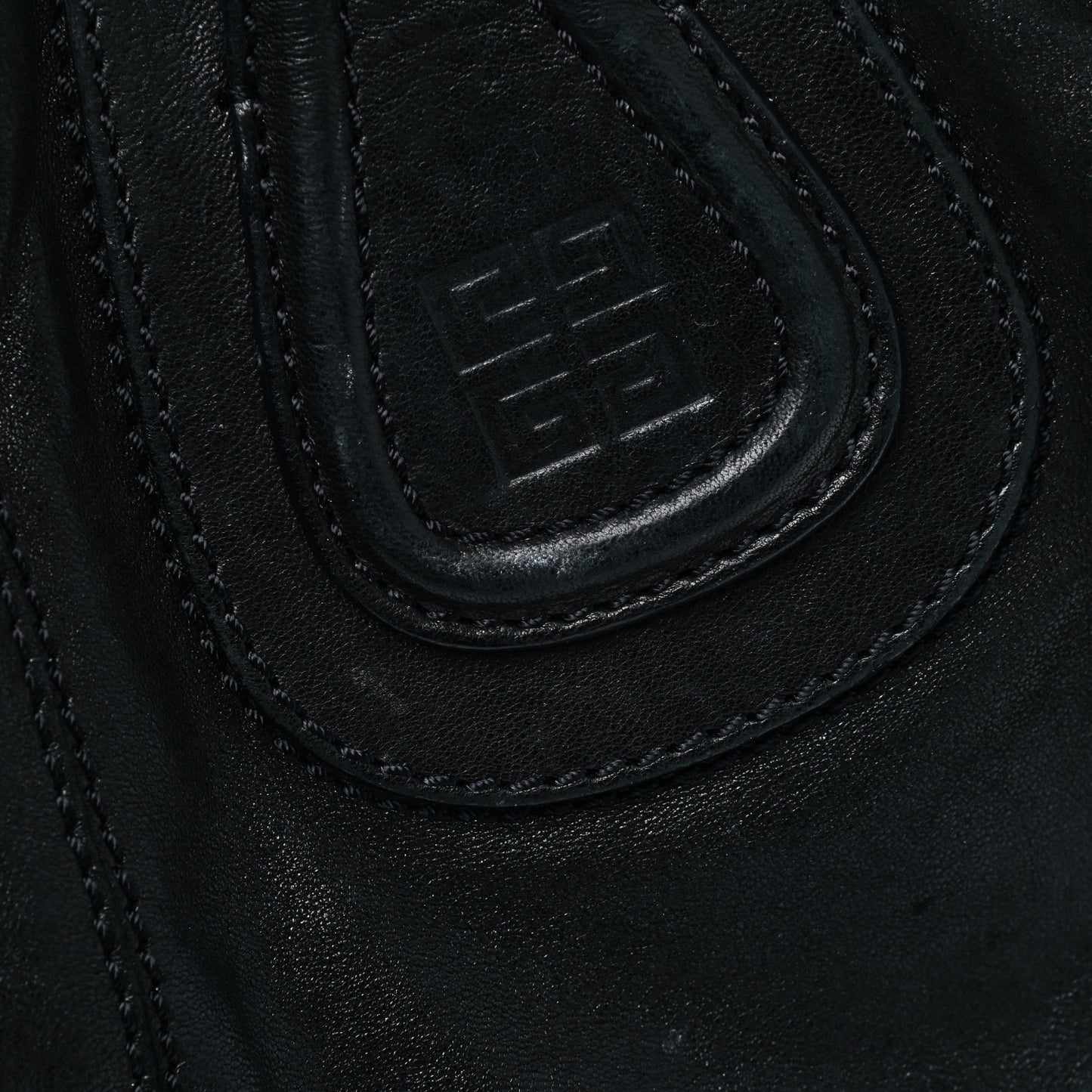Lambskin Medium Nightingale Black