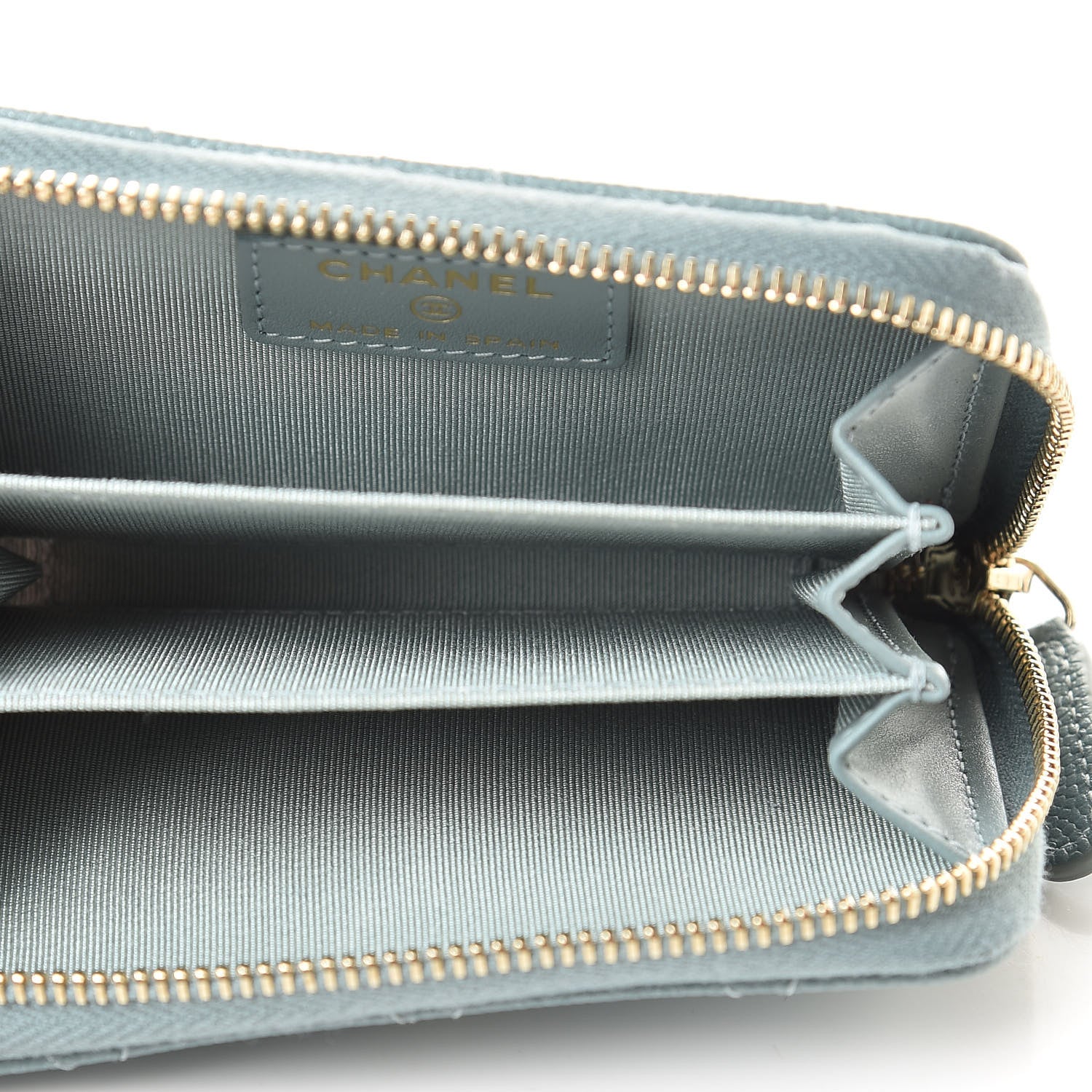 Chanel Iridescent Caviar Quilted Zip Coin Purse Light Blue 5 of 8