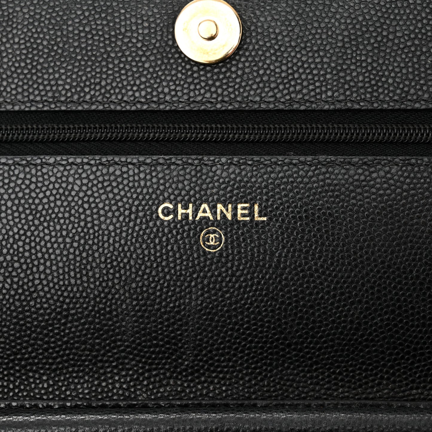 Caviar Quilted Wallet on Chain WOC Black