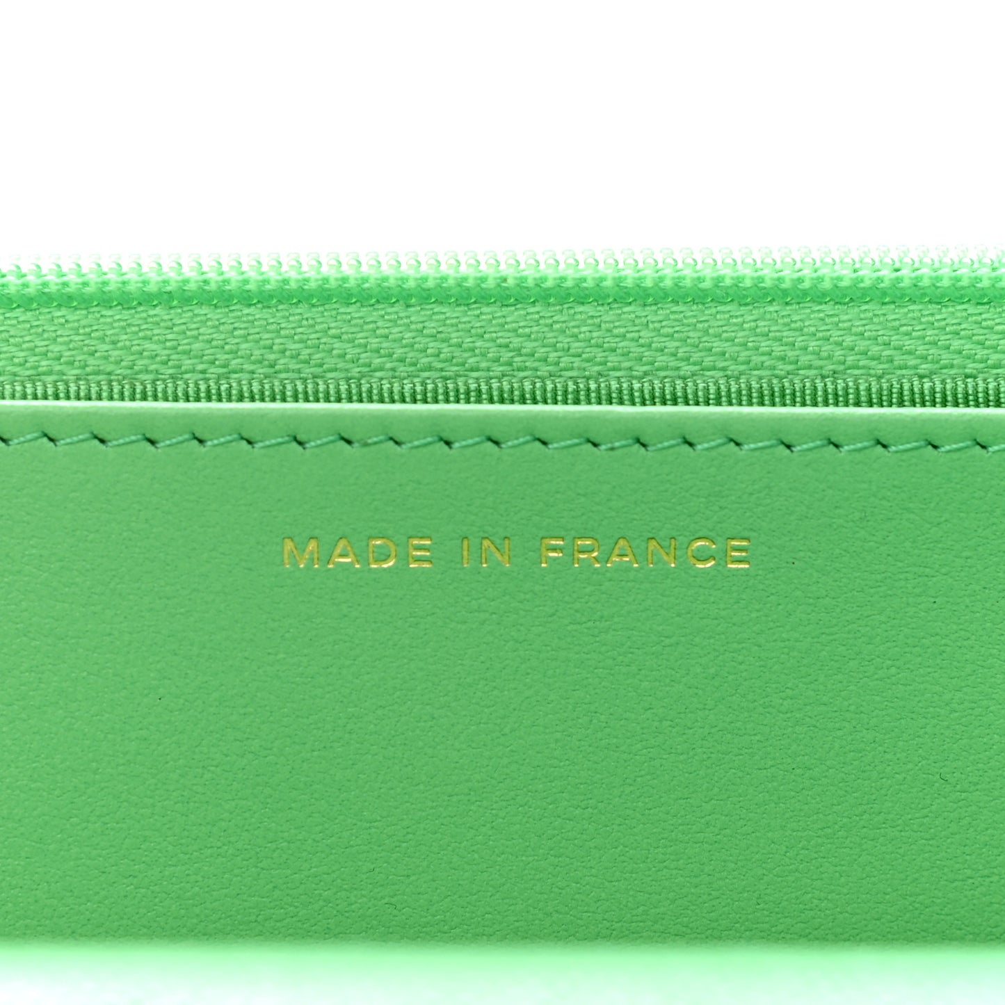 Caviar Quilted Wallet On Chain WOC Light Green
