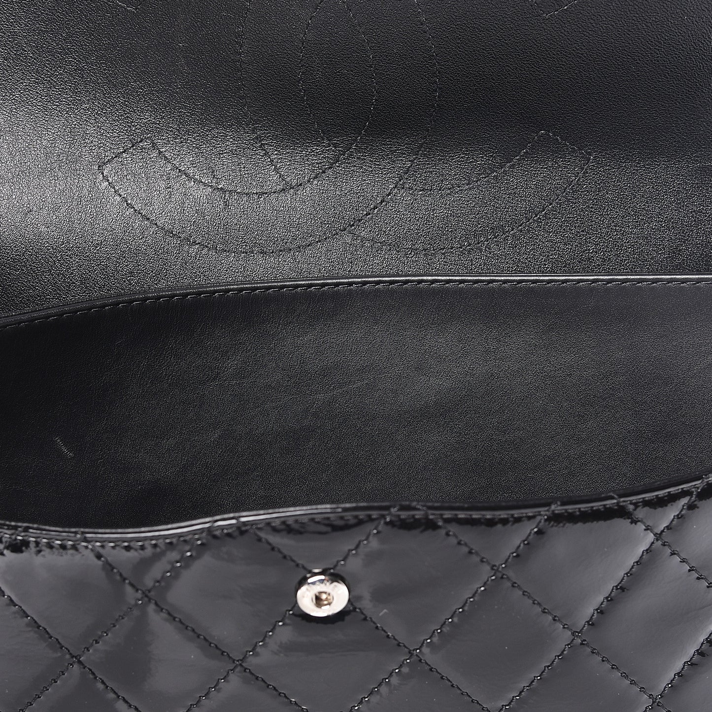 Distressed Patent Quilted 2.55 Reissue 227 Flap Black