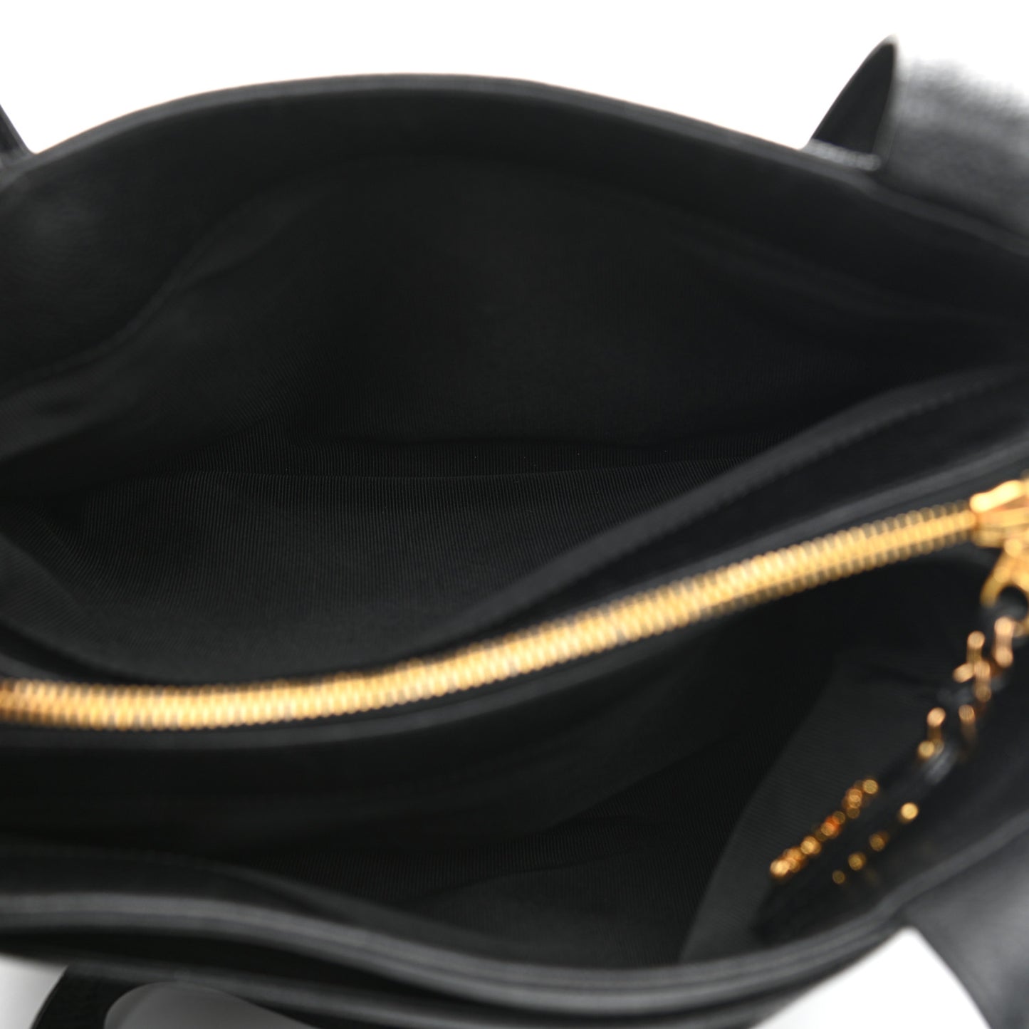 Caviar Shoulder Bag Black