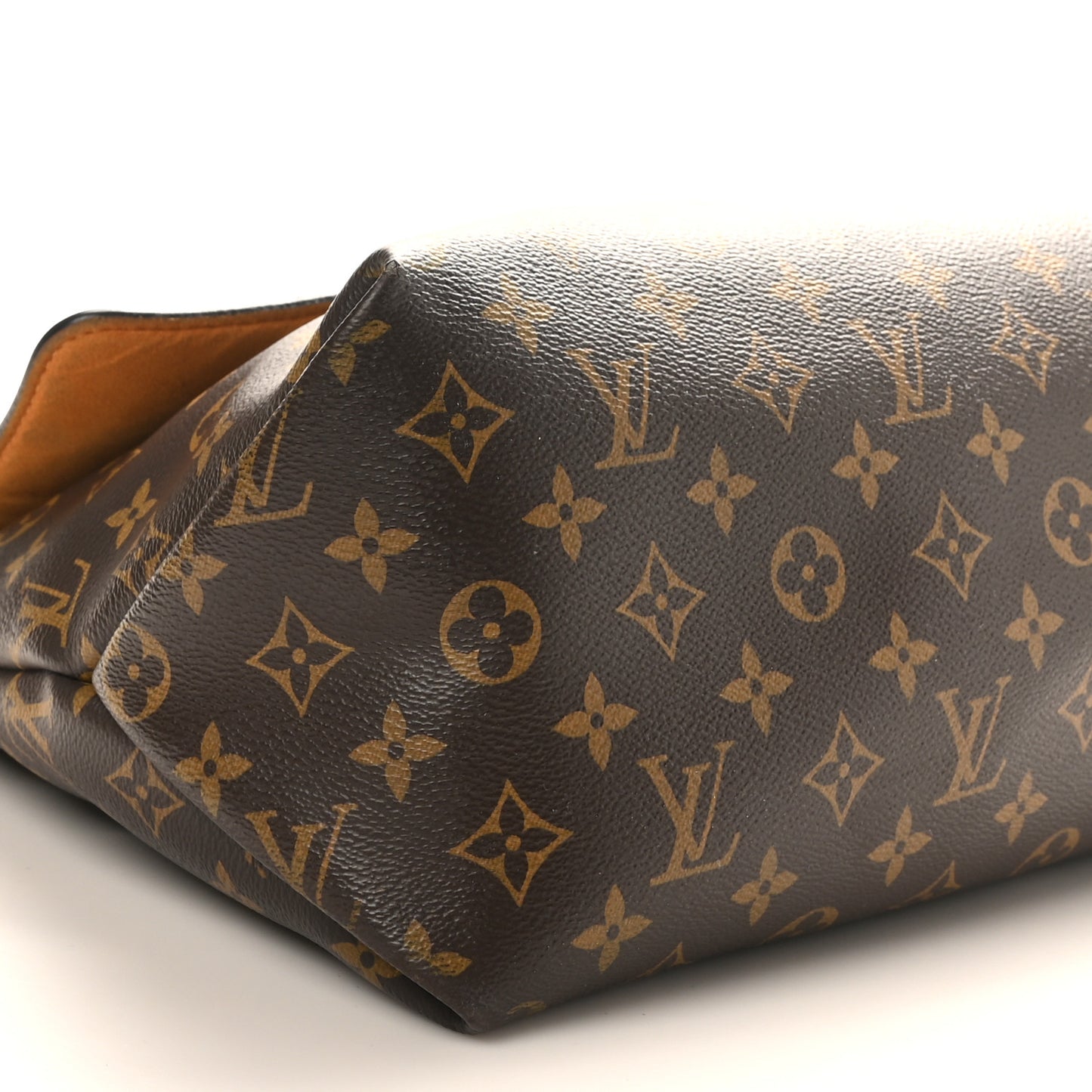 Monogram Beaubourg MM Safran Imperial