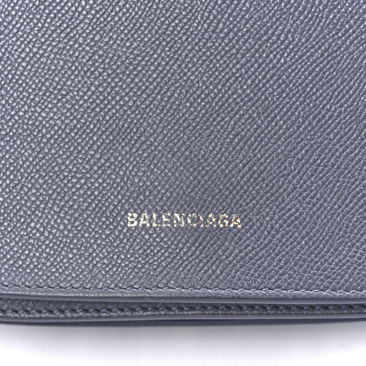 Grained Calfskin Logo S Ville Day Bag Gris Perle Fonce White