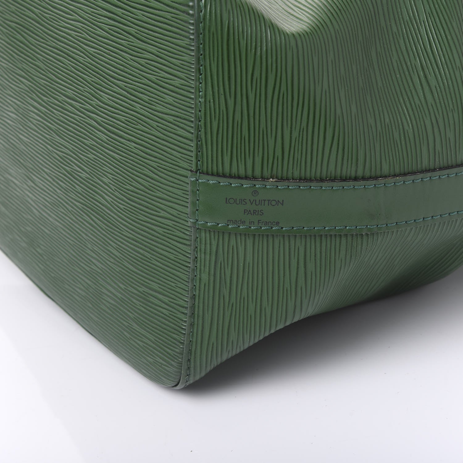Louis Vuitton Epi Petit Noe Borneo 5 of 12