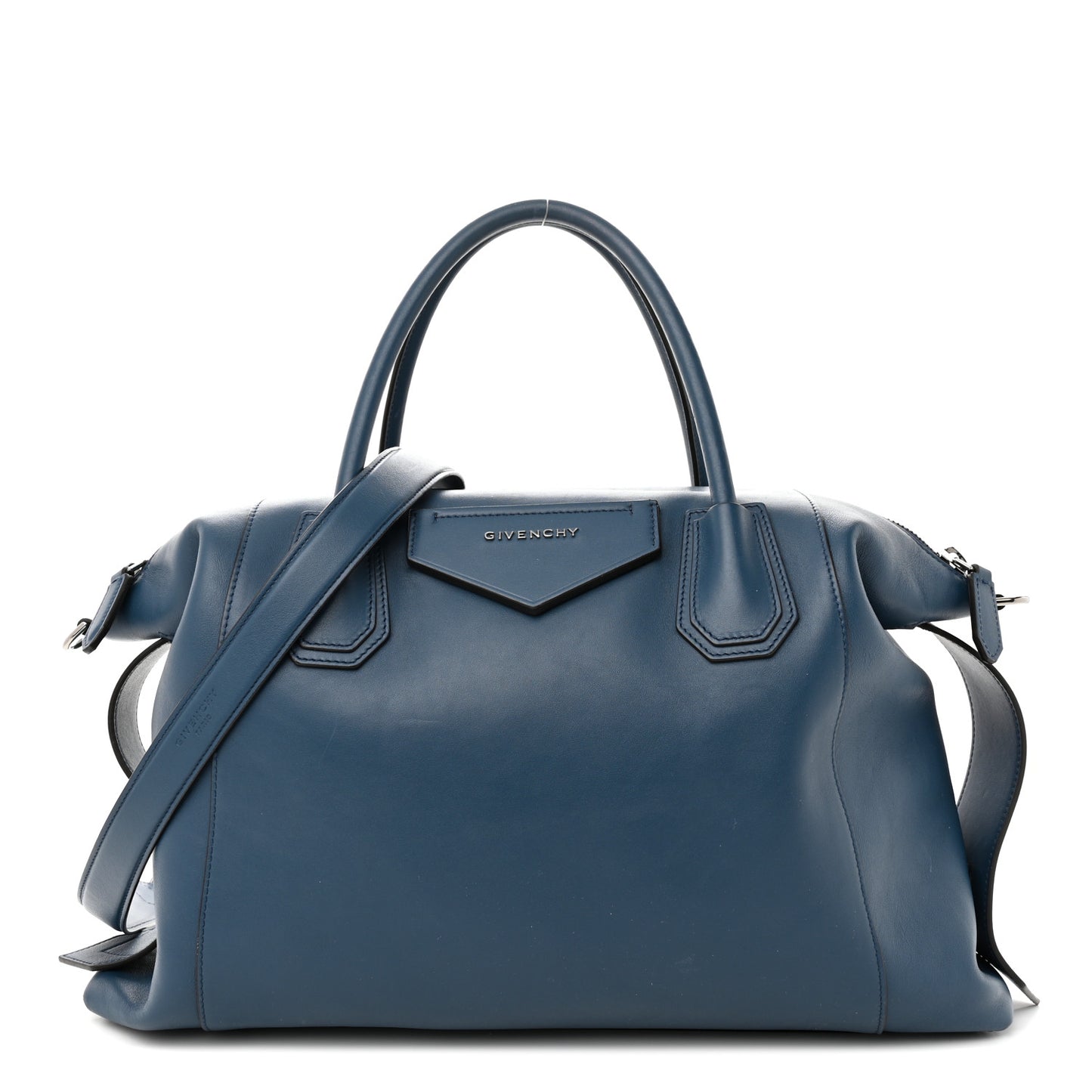 Smooth Calfskin Medium Soft Antigona Midnight