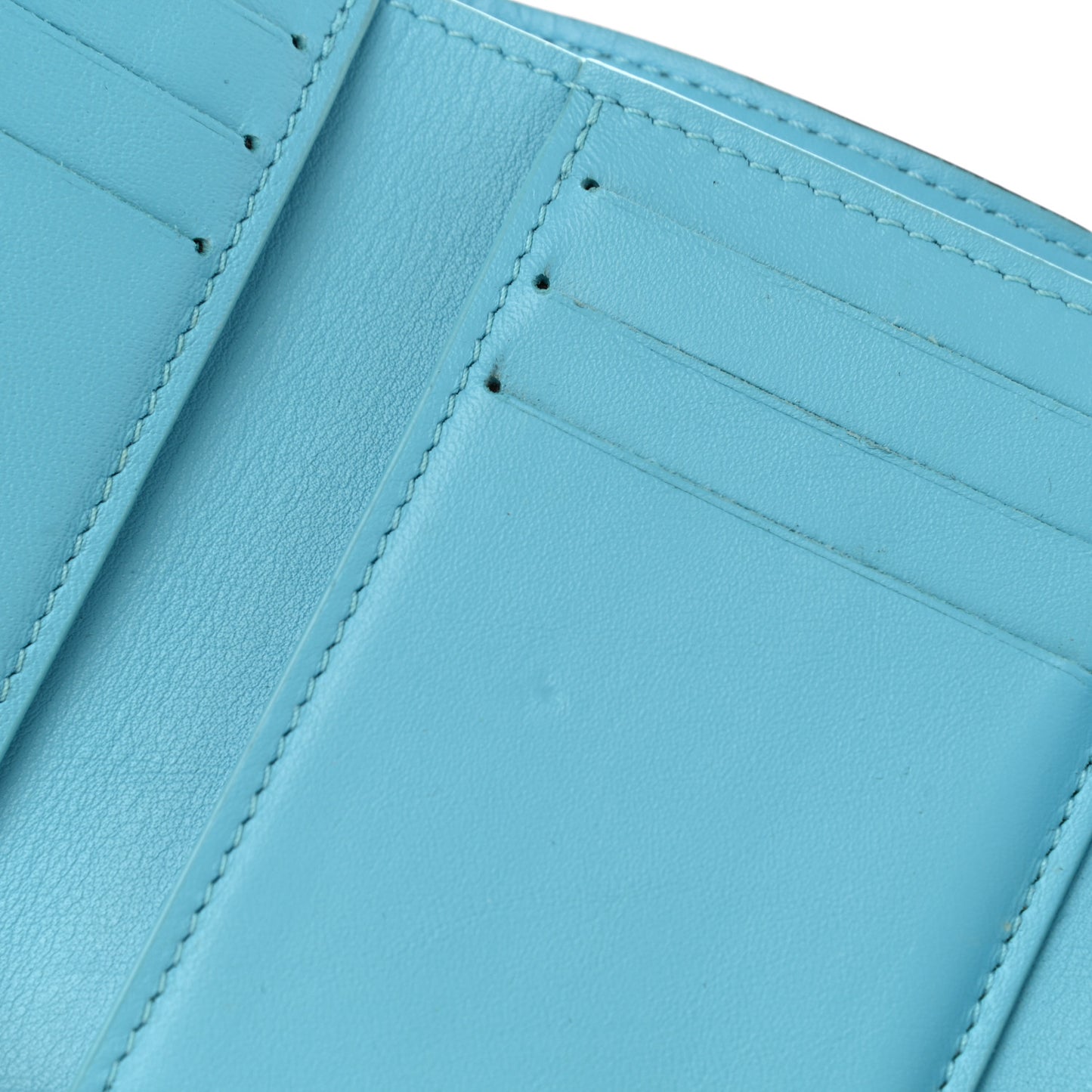 Smooth Calfskin LV Pont 9 Compact Wallet Creme