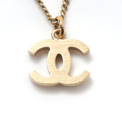 Chanel Classic CC Necklace Brushed Gold 3 of 5