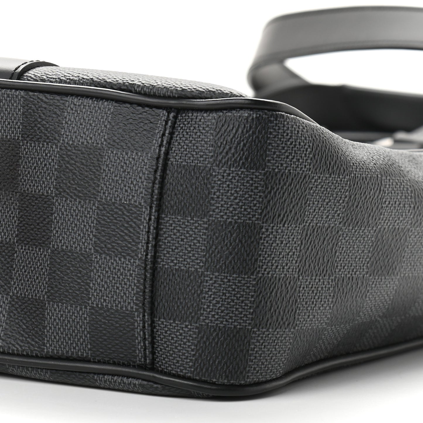 Damier Graphite Tadao