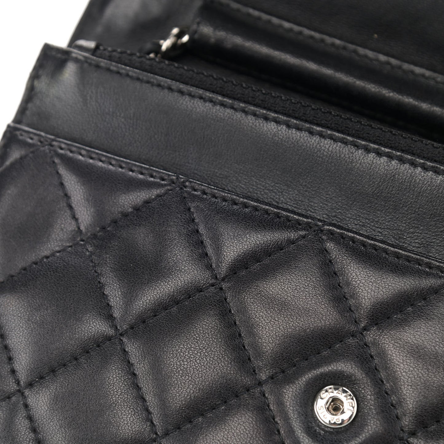 Lambskin Quilted Wallet On Chain WOC Black