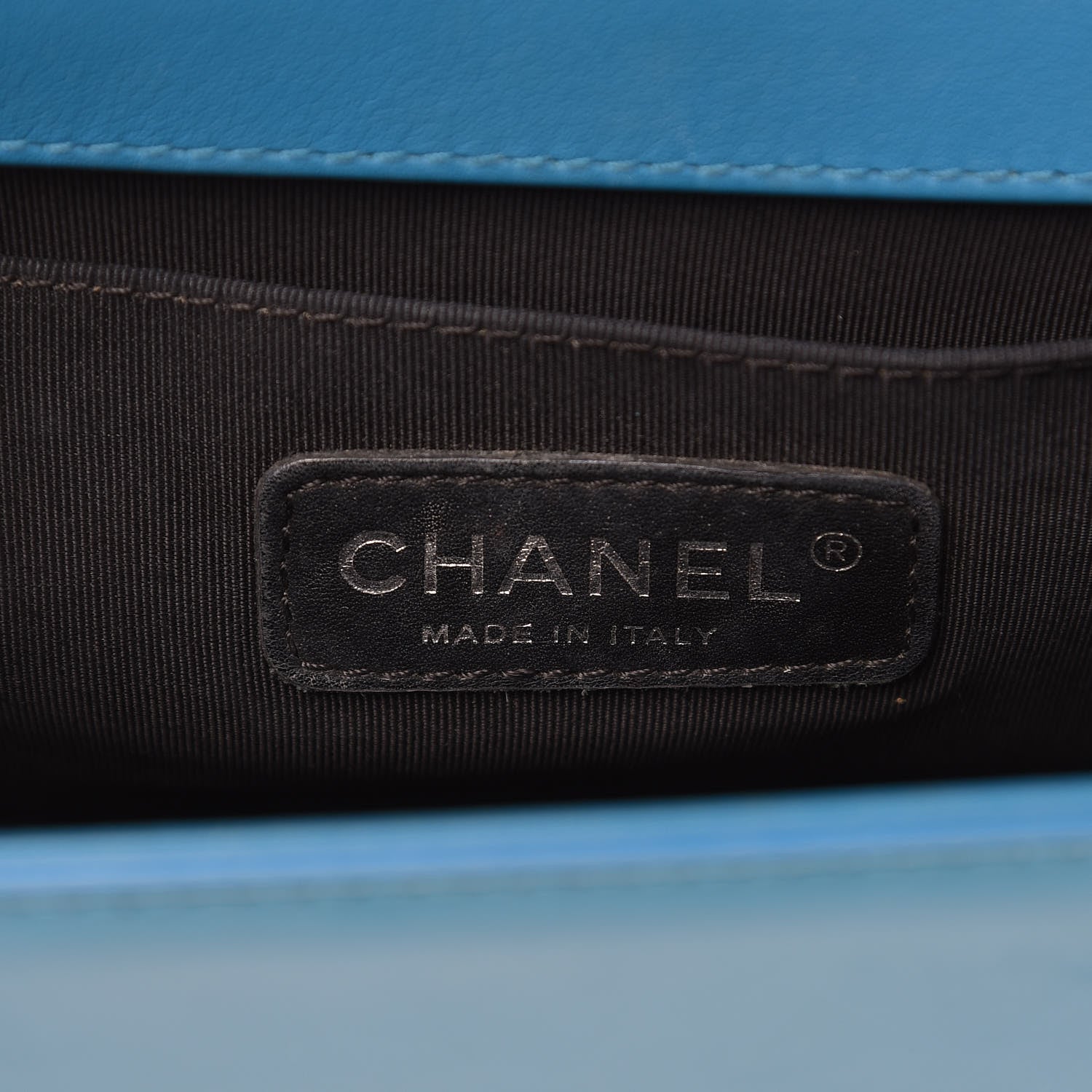Chanel Patent Calfskin Medium Plexiglass Boy Flap Blue 6 of 20