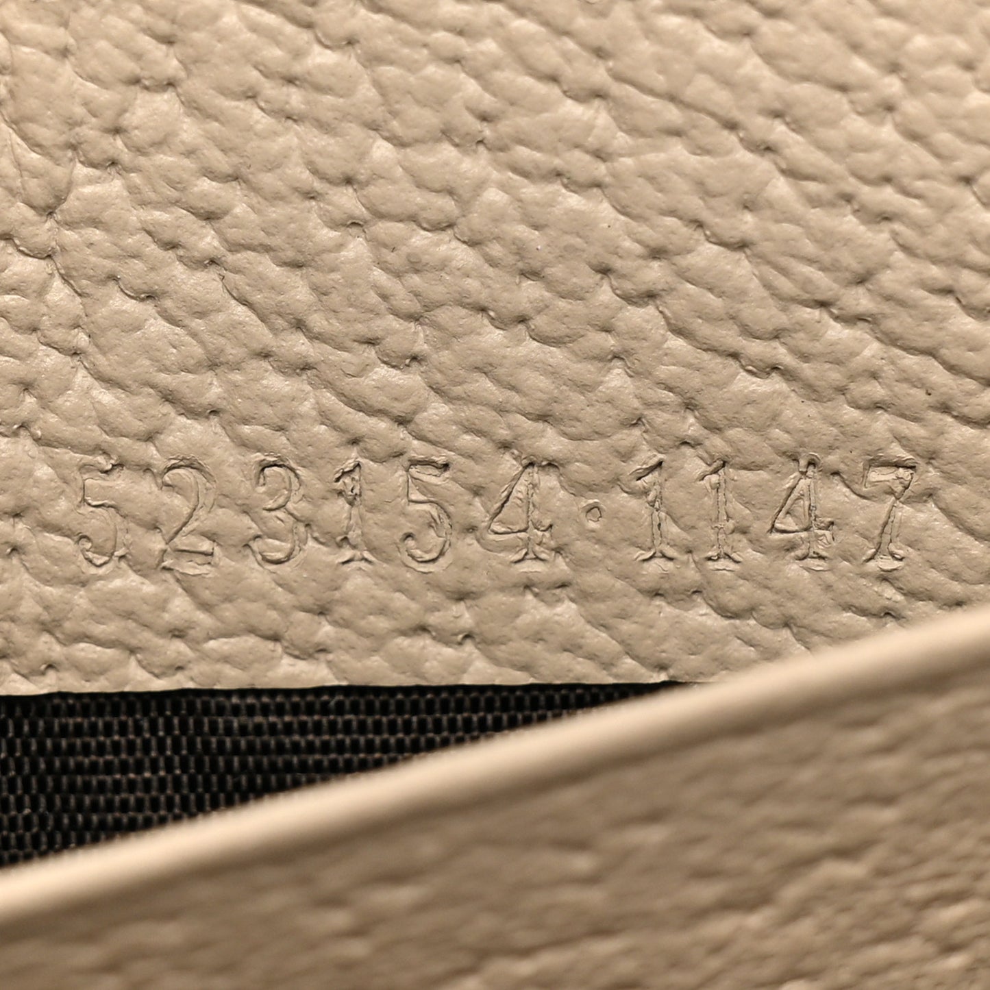 GG Supreme Monogram Textured Dollar Calfskin Web Ophidia Zip Around Wallet Beige Mystic White Oatmeal