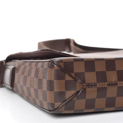 Louis Vuitton Damier Ebene District MM 5 of 9