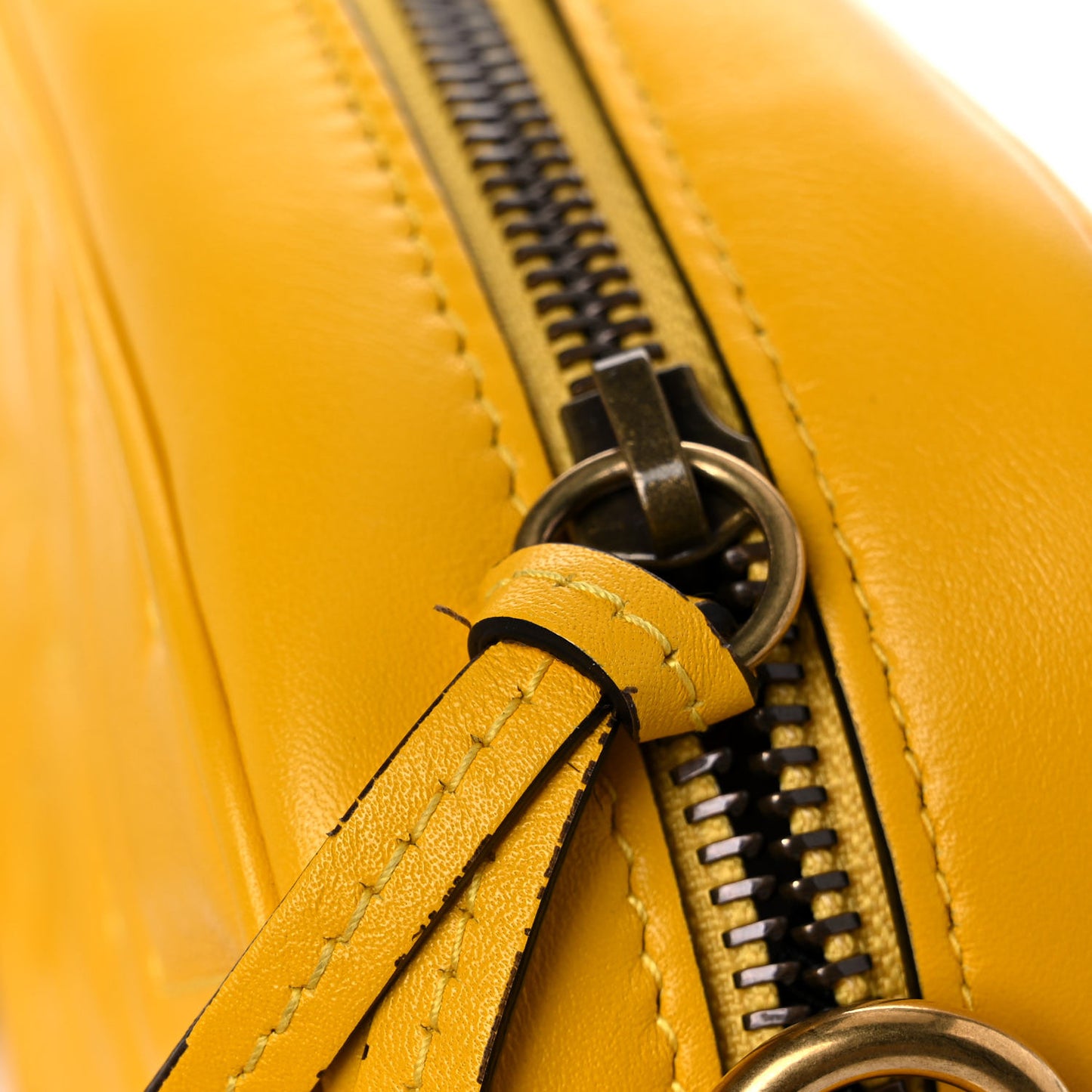 Calfskin Matelasse Mini GG Marmont Chain Shoulder Bag Stone Topaz