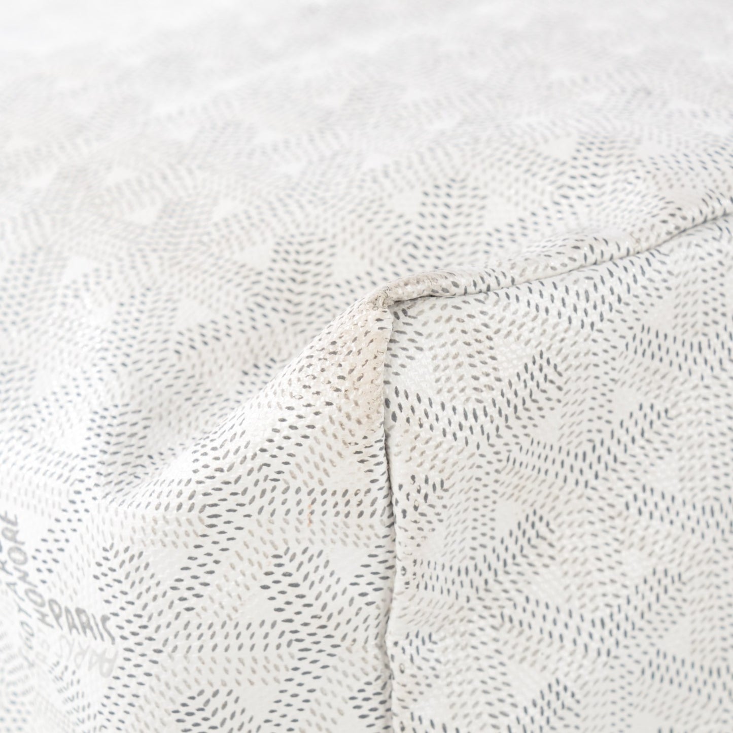 Goyardine Saint Louis GM White