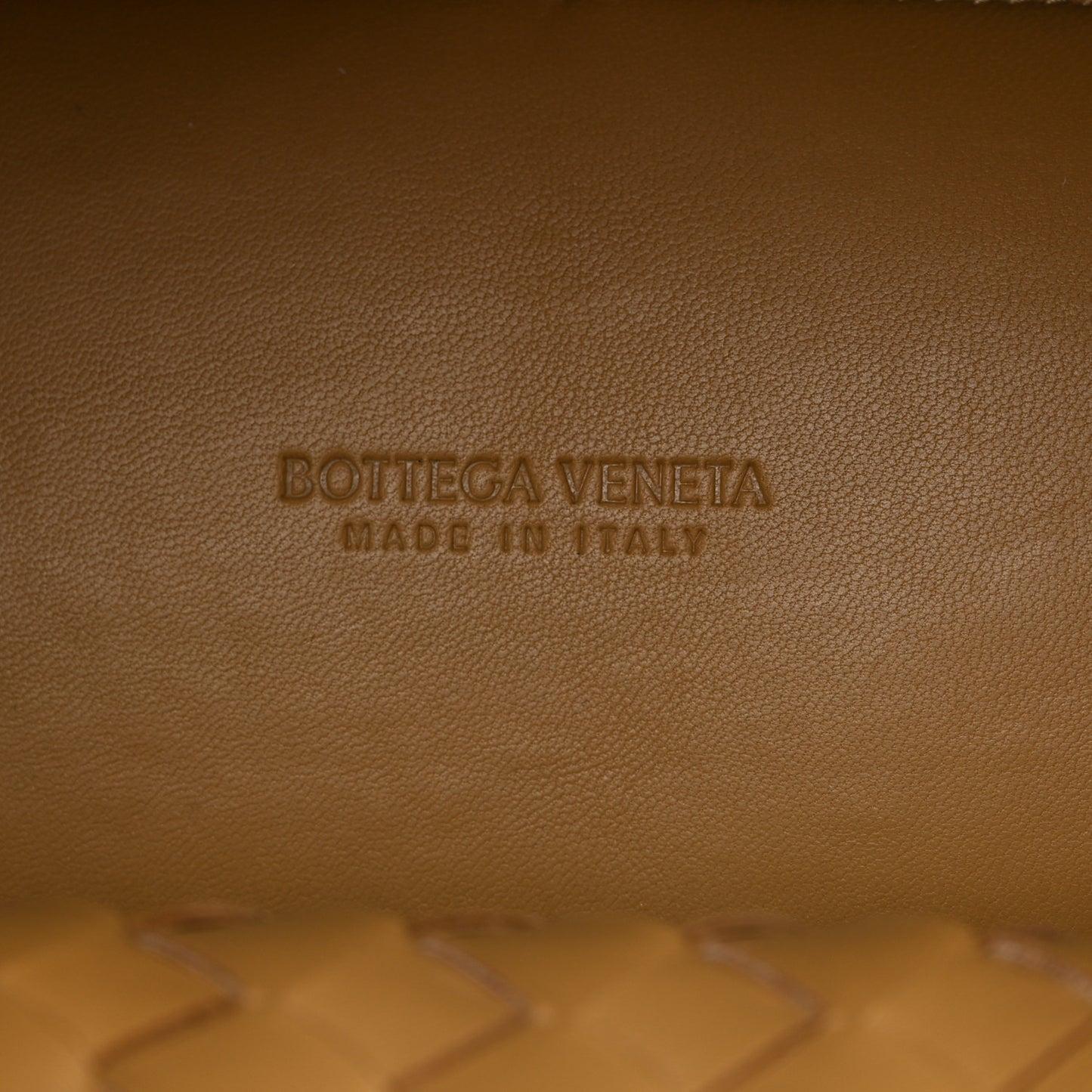 Nappa Intrecciato Medium Andiamo Shoulder Bag Dark Praline