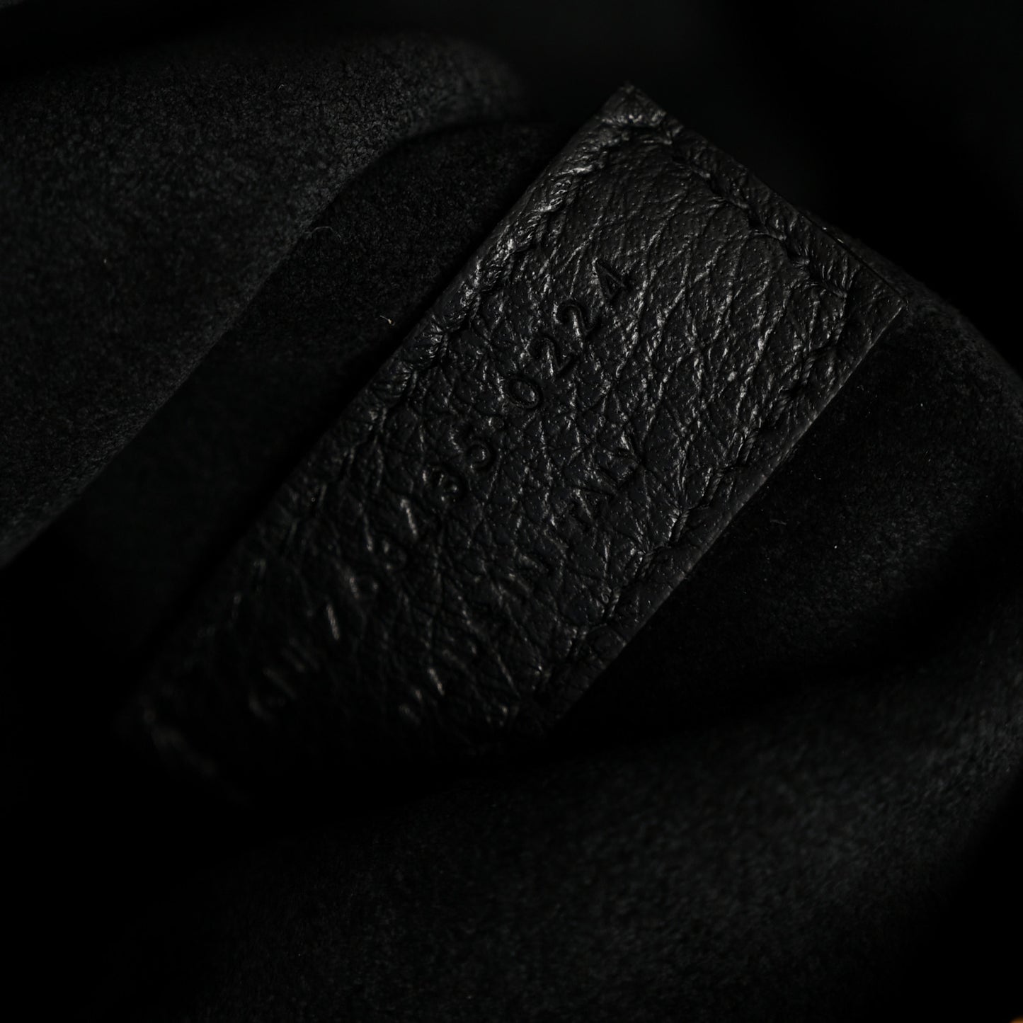 Grained Deerskin Bea Tote Black