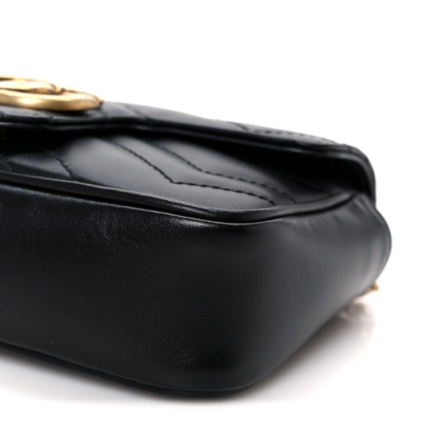 Calfskin Matelasse Super Mini GG Marmont Shoulder Bag Black