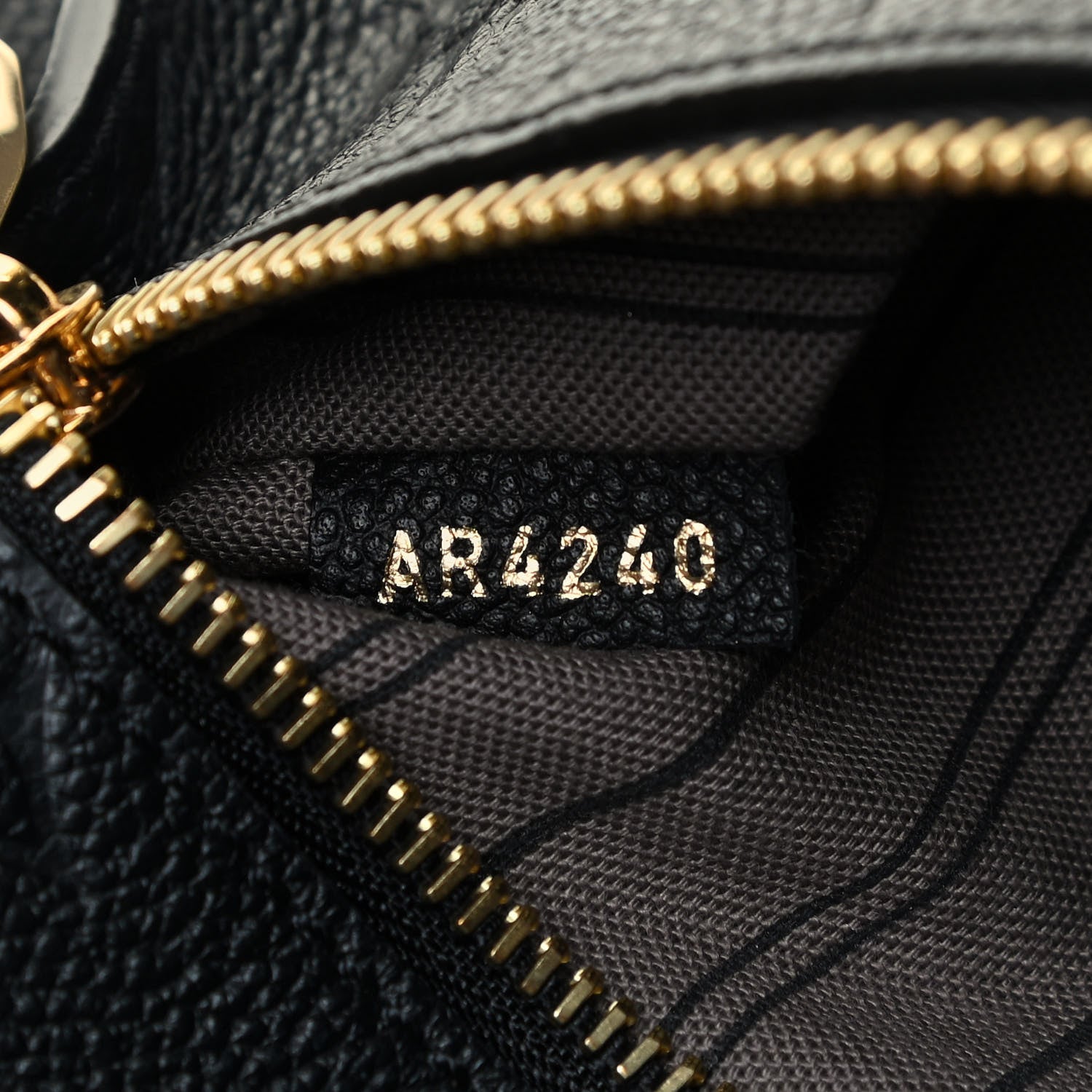 Louis Vuitton Empreinte Pochette Metis Black 7 of 9