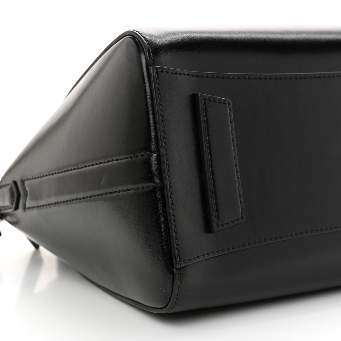 Shiny Lord Calfskin Small Antigona Black