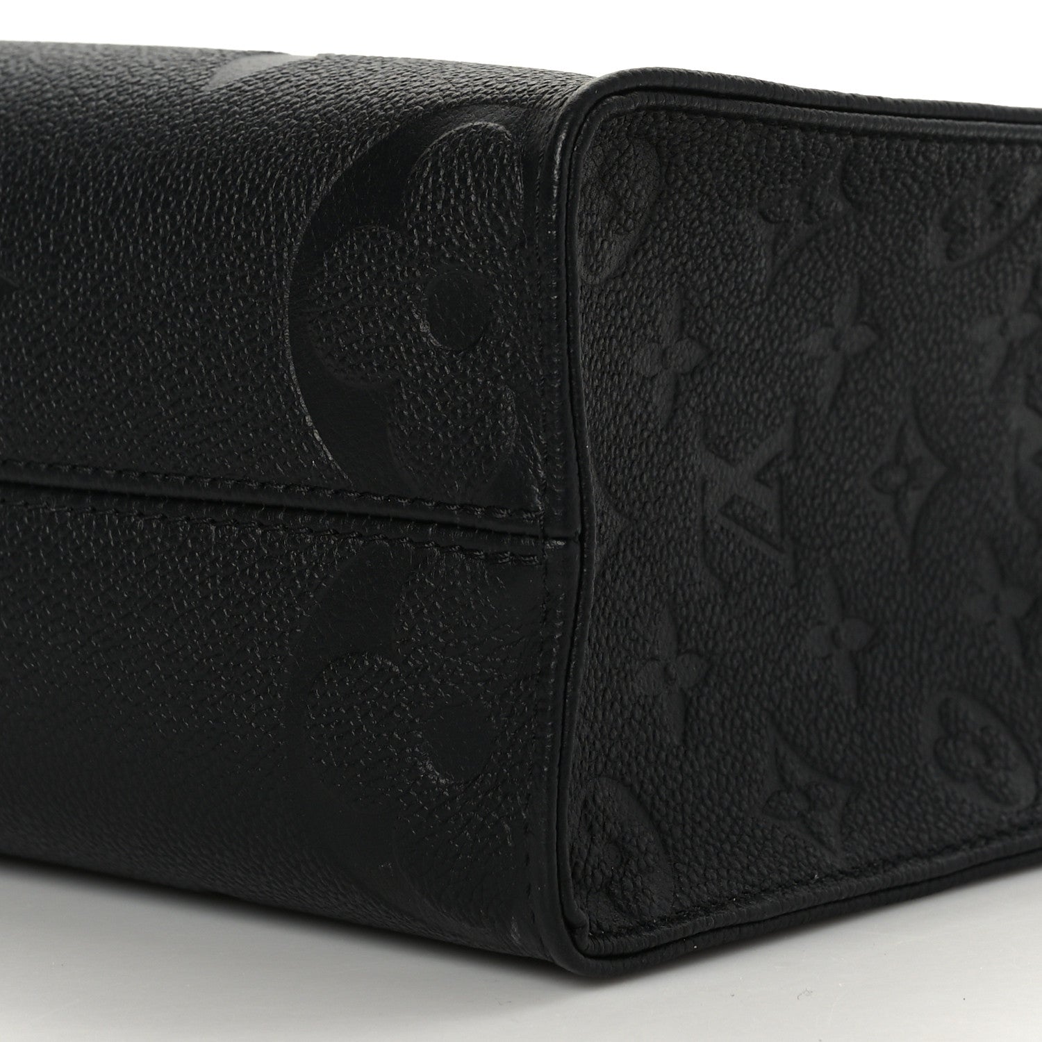 Louis Vuitton Empreinte Monogram Giant Onthego PM Black 8 of 8