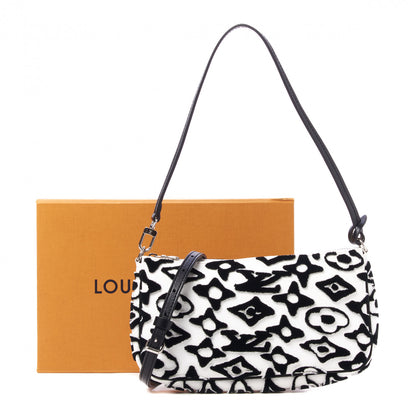 Louis Vuitton X UF Tufted Monogram Pochette Accessories White Black 9 of 9