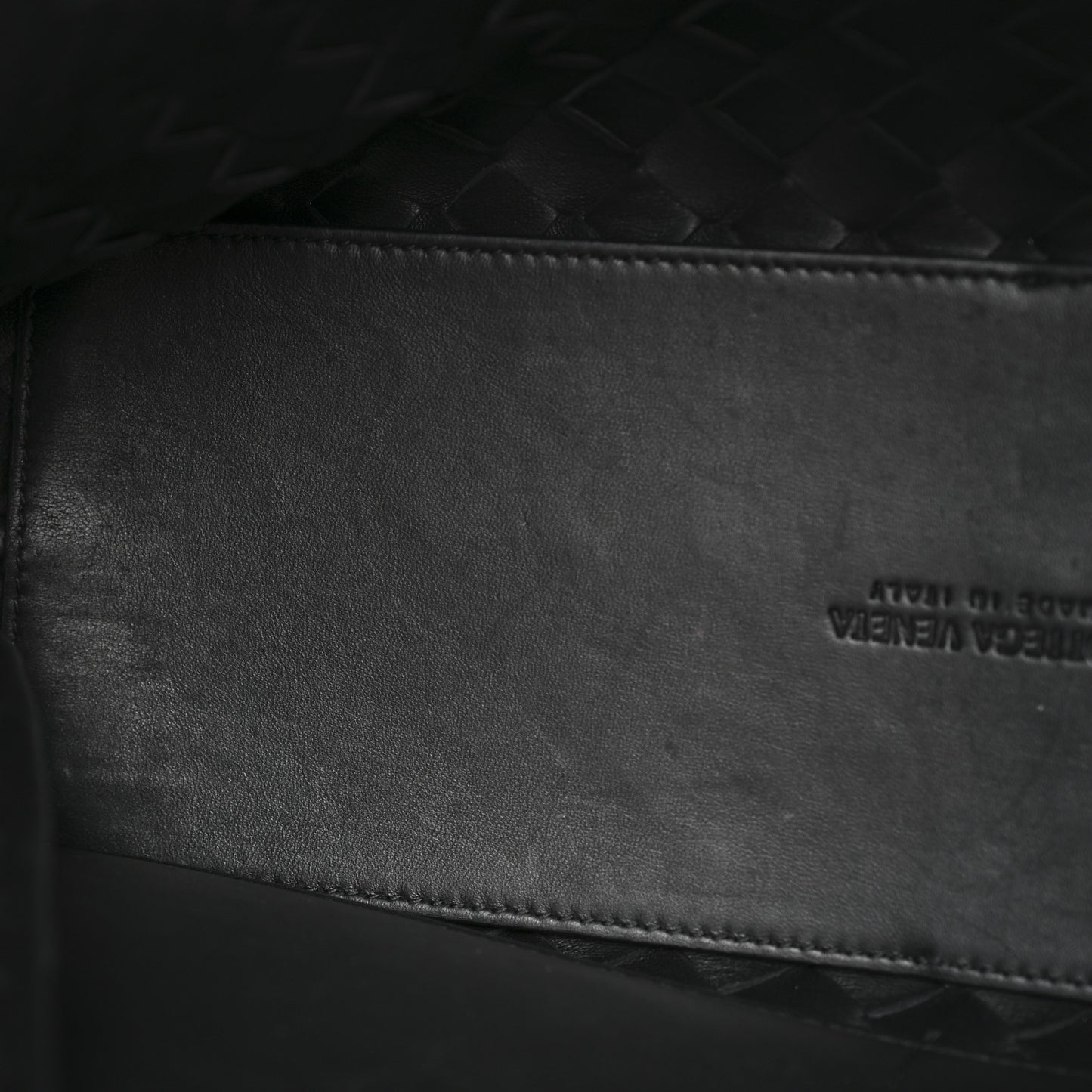 Nappa Intrecciato Medium Andiamo Shoulder Bag Black