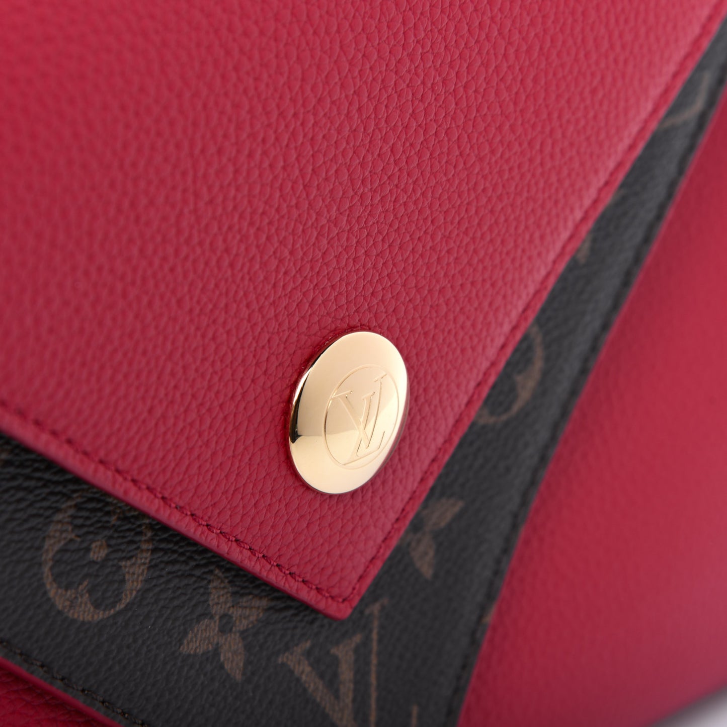 Grained Calfskin Monogram Double V Rubis