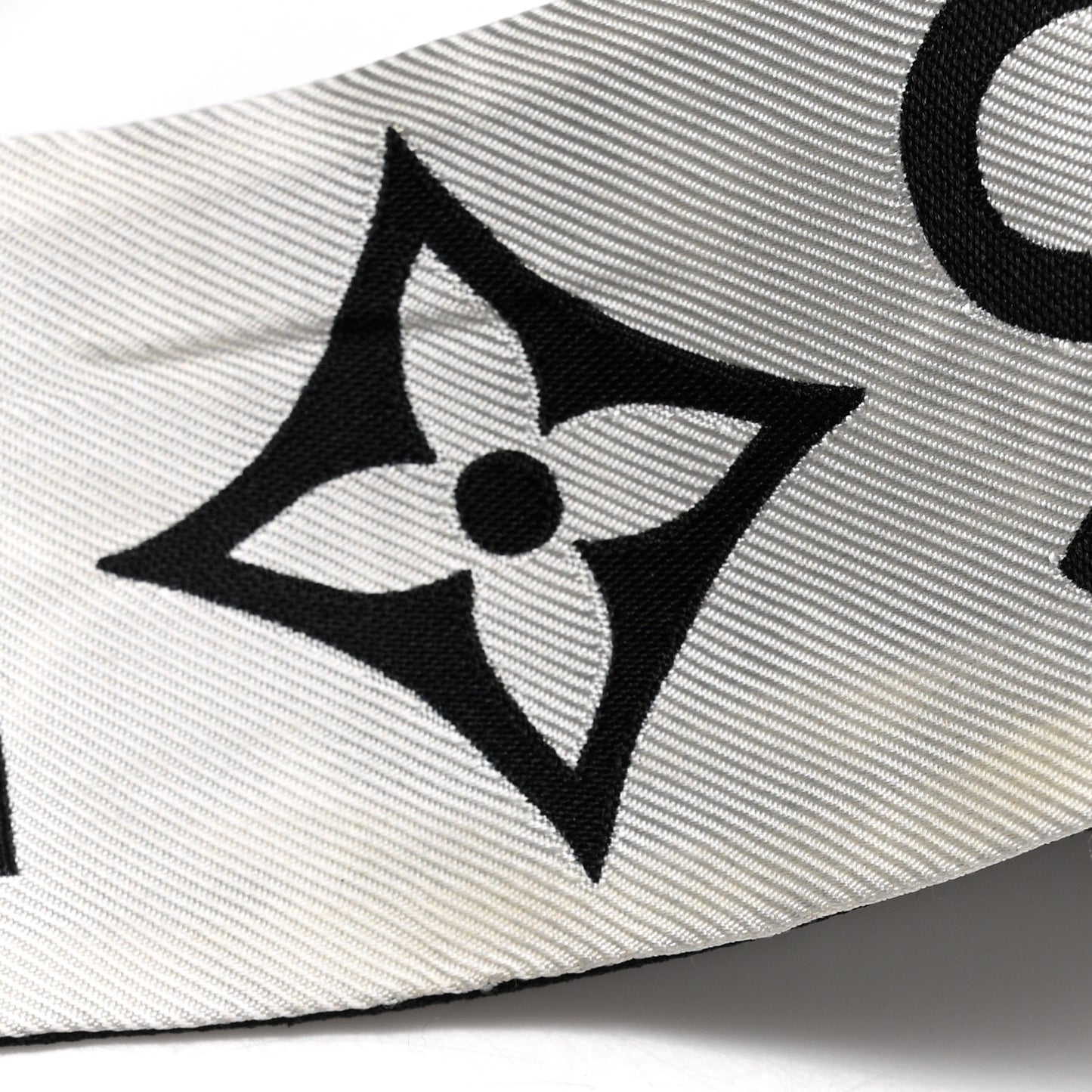 Silk Monogram Infinity BB Bandeau White Black