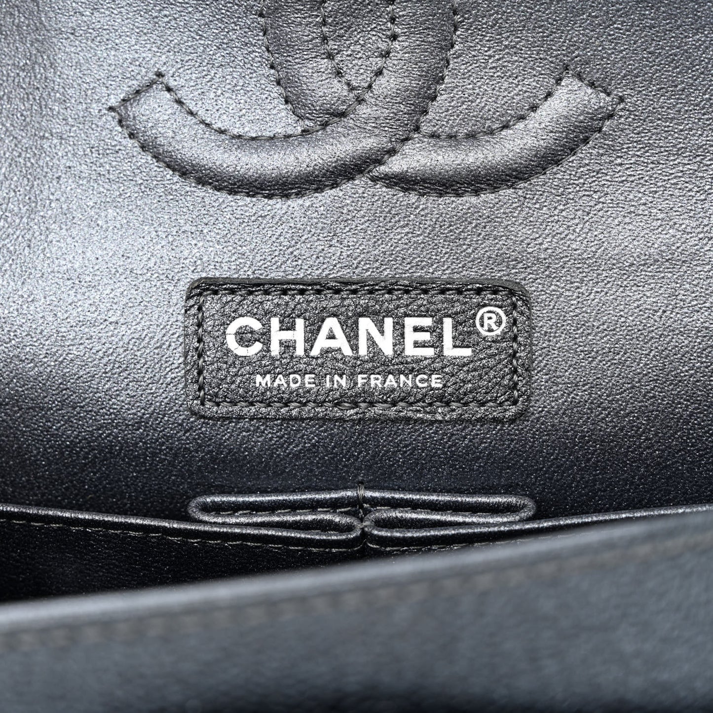 Pearly Caviar Quilted Medium Double Flap Grey