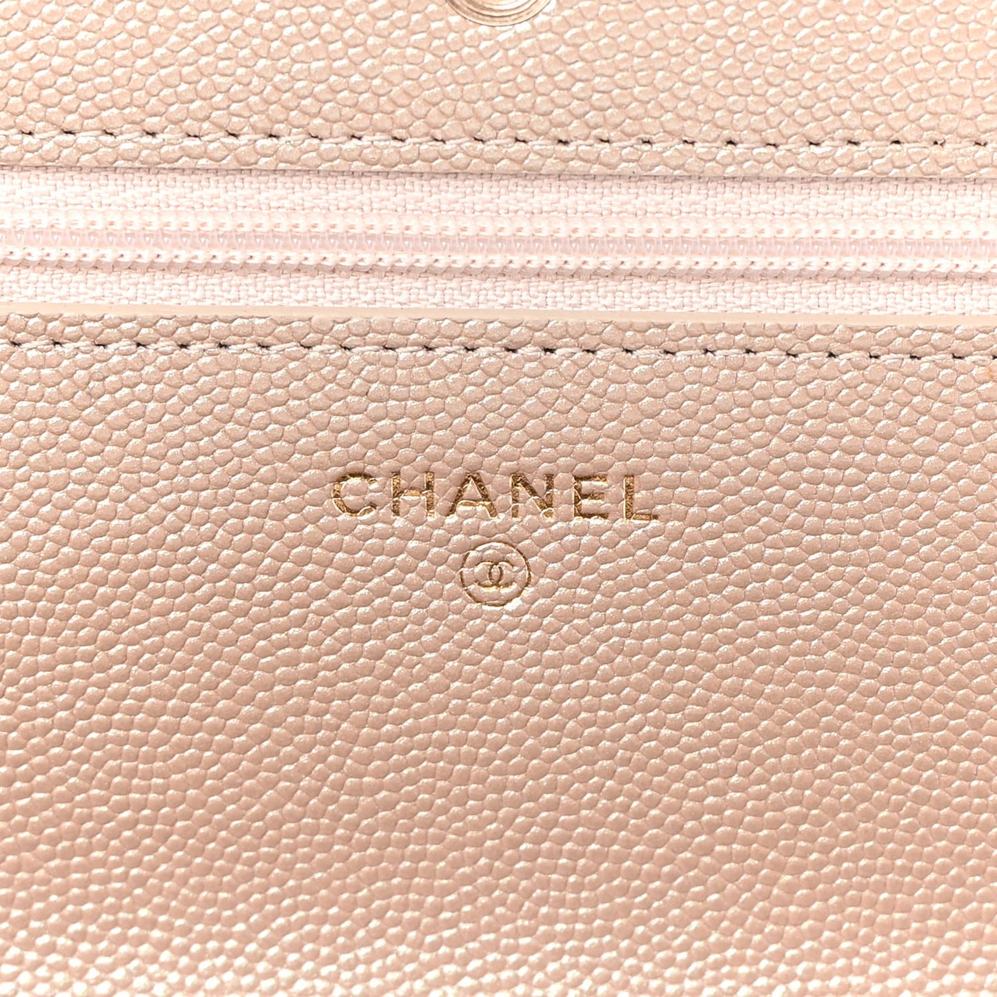 Iridescent Caviar Quilted Wallet On Chain WOC Beige