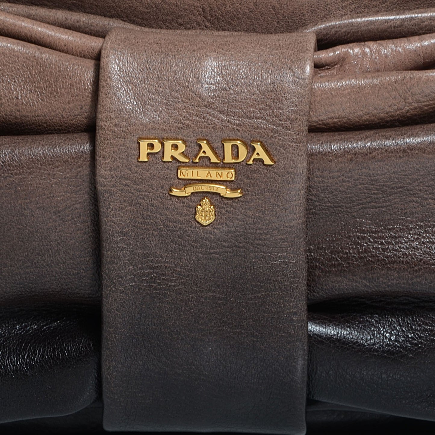 Glace Calfskin Zippers Bow Clutch Ardesia Nudo