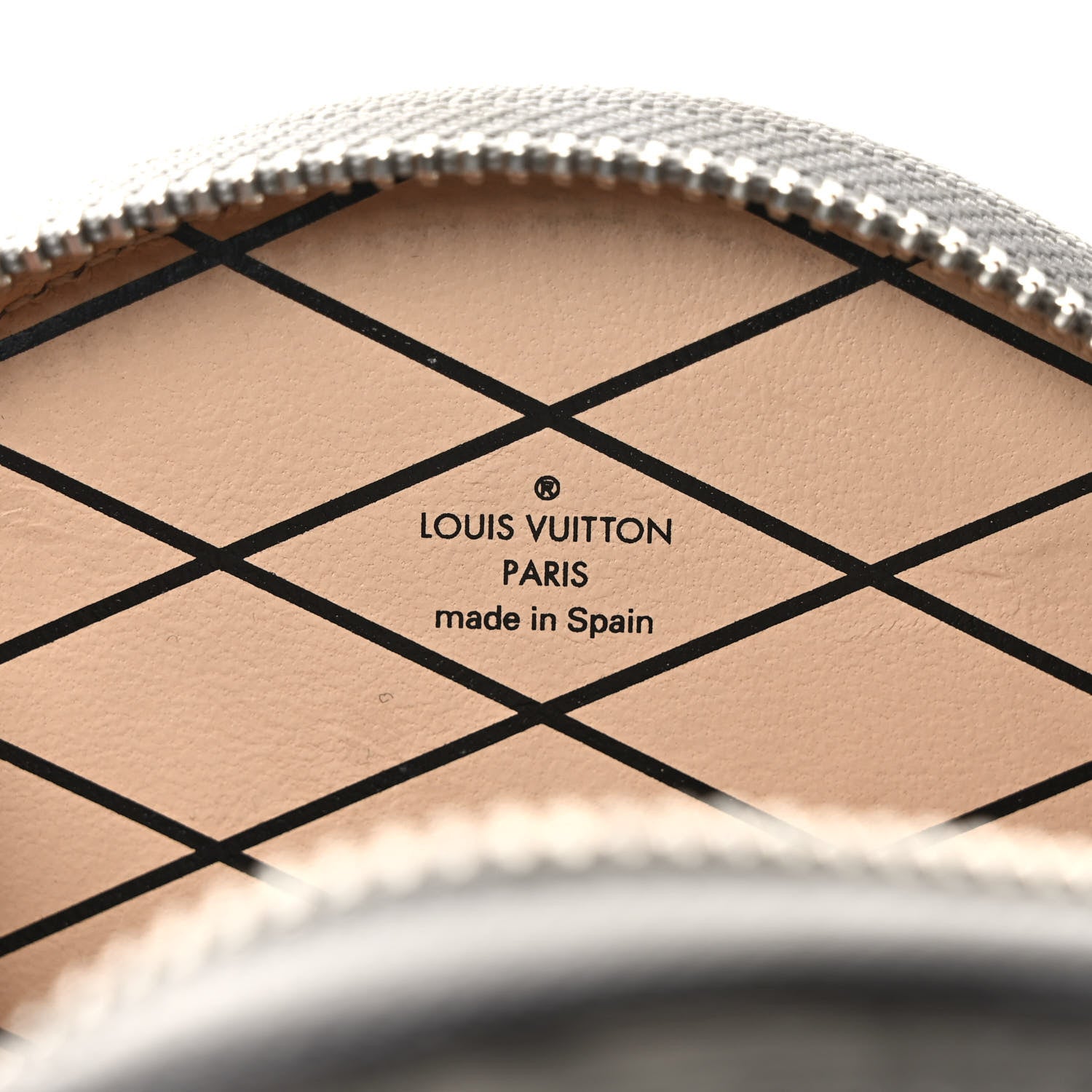 Louis Vuitton Transformed Monogram Time Trunks Micro Boite Chapeau Coin Purse Marron 6 of 6