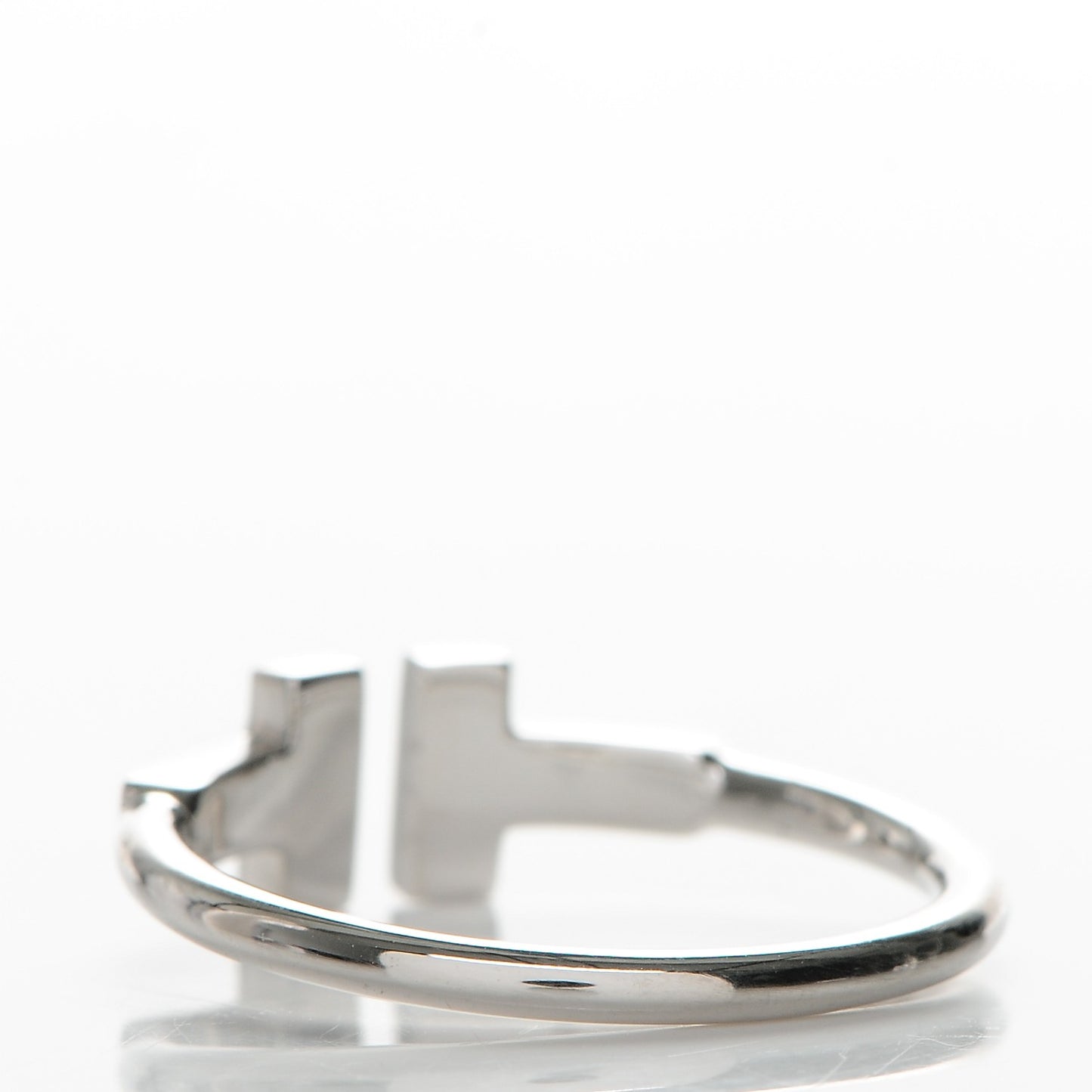 18K White Gold Diamond T Wire Ring 52 6