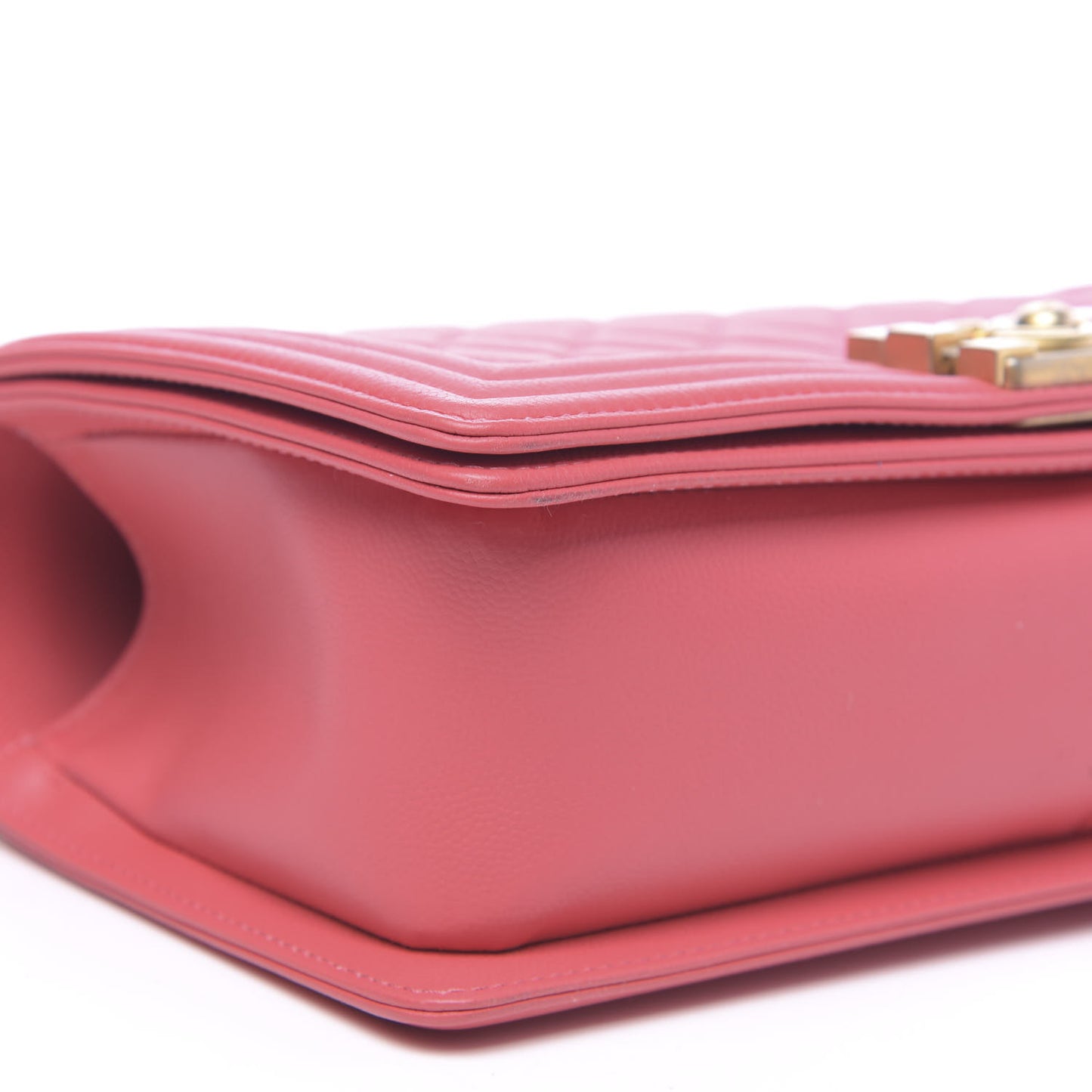 Caviar Quilted Medium Boy Flap Pink