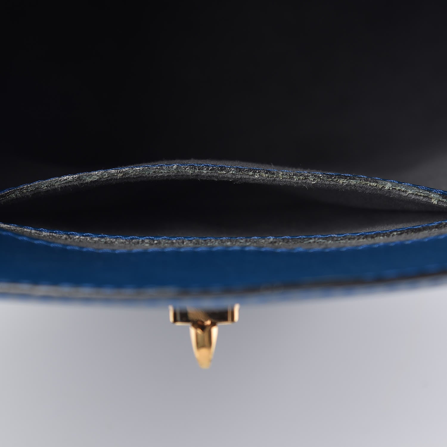Louis Vuitton Epi Cluny Toledo 9 of 11