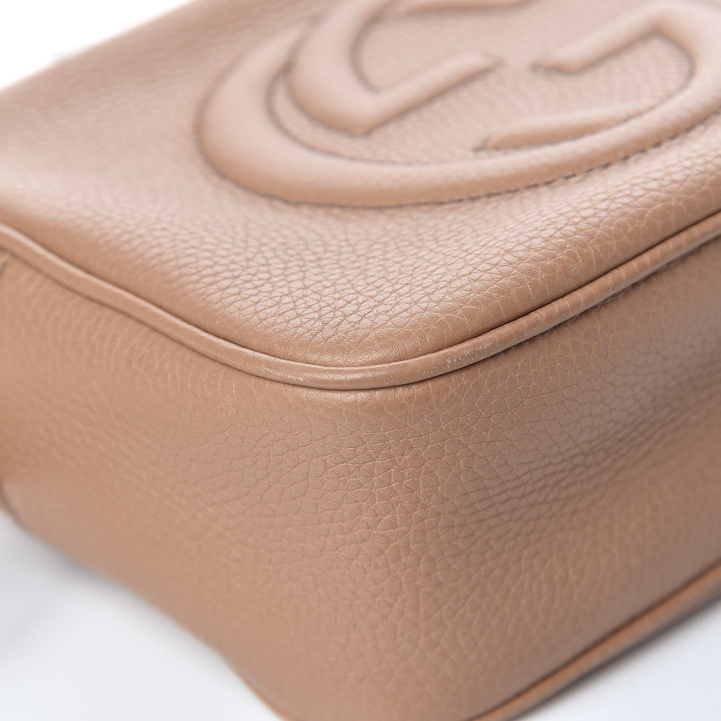 Pebbled Calfskin Small Soho Disco Bag Camelia