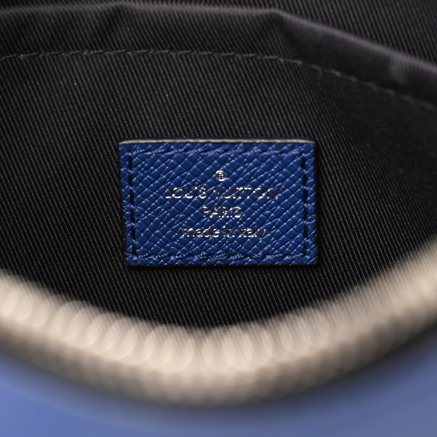 Louis Vuitton Taiga Monogram Outdoor Messenger Cobalt 6 of 9