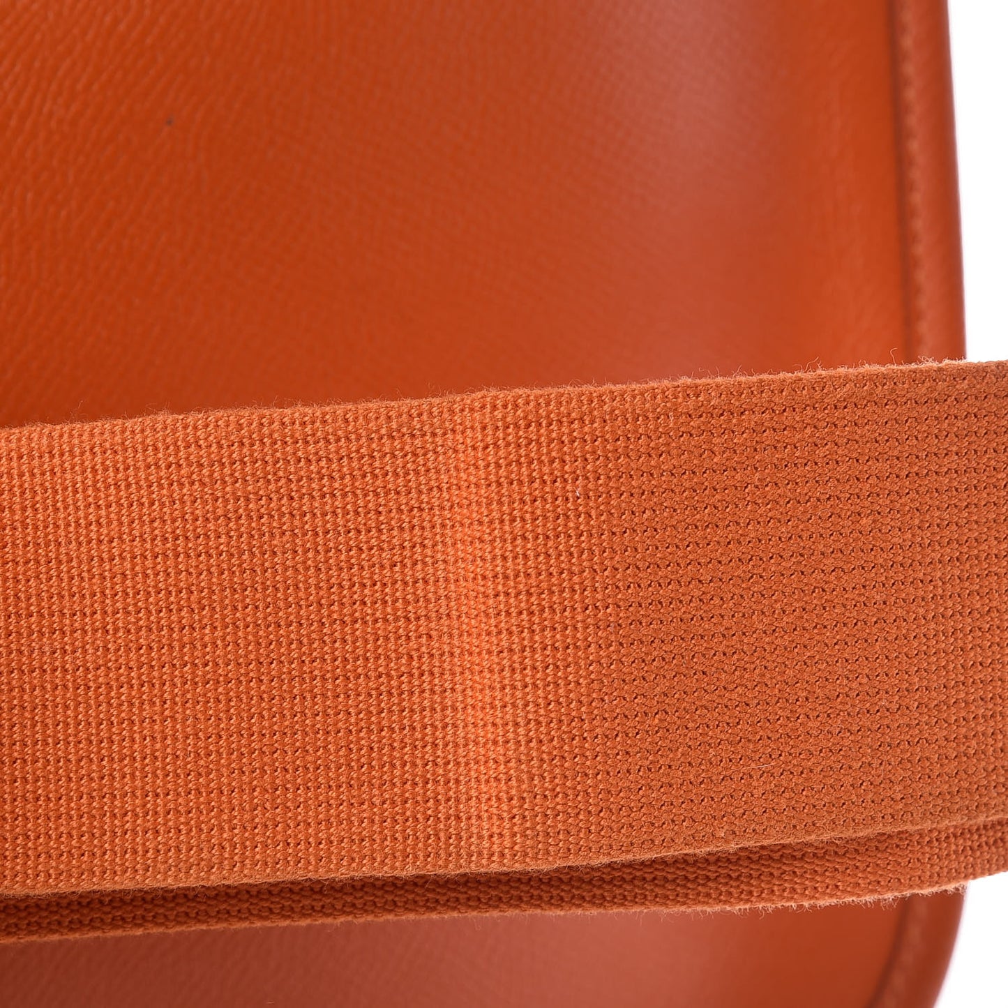 Epsom Evelyne III GM Feu