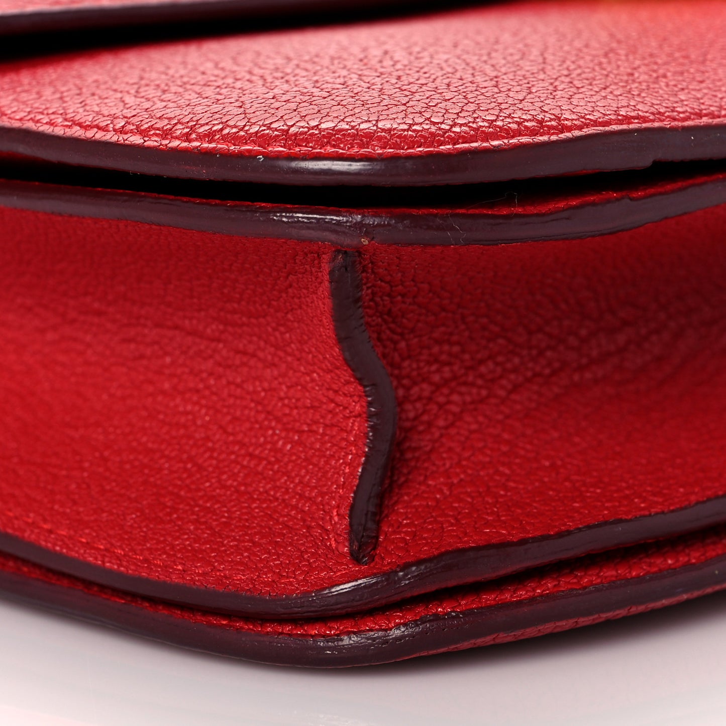 Goatskin Medium Classic Box Flap Bag Carmin