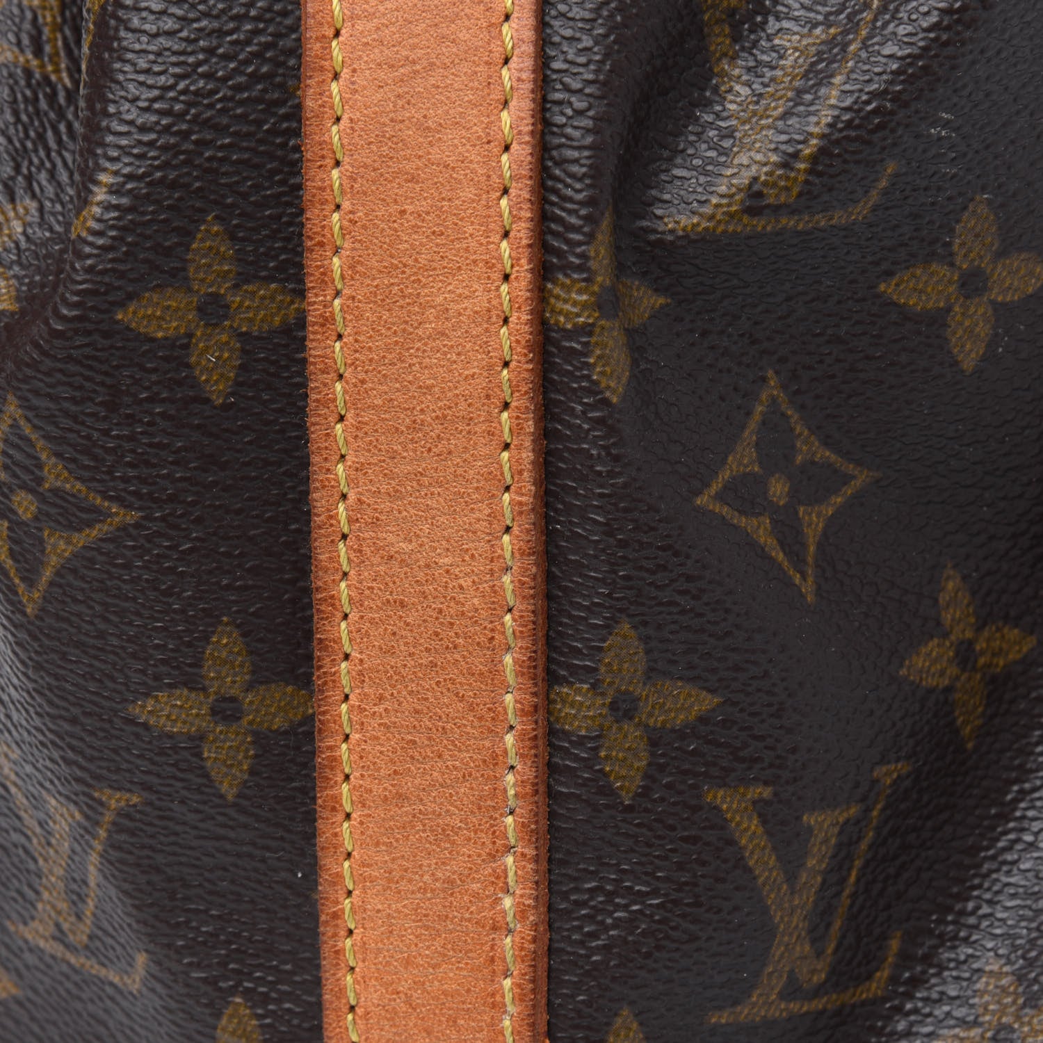 Louis Vuitton Monogram Petit Noe 29 of 37