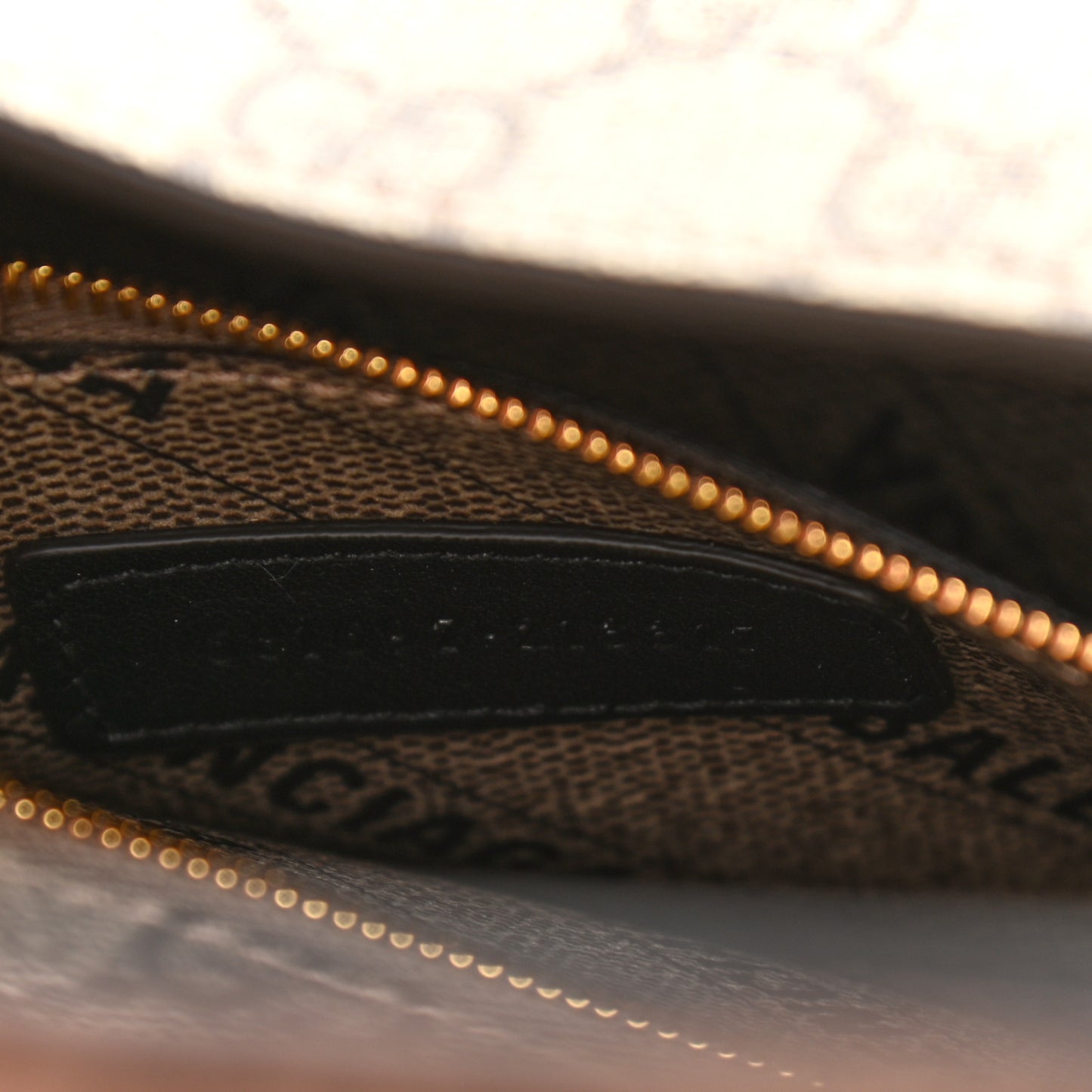 X GUCCI GG Supreme Monogram Small Hourglass Top Handle Bag Beige Ebony