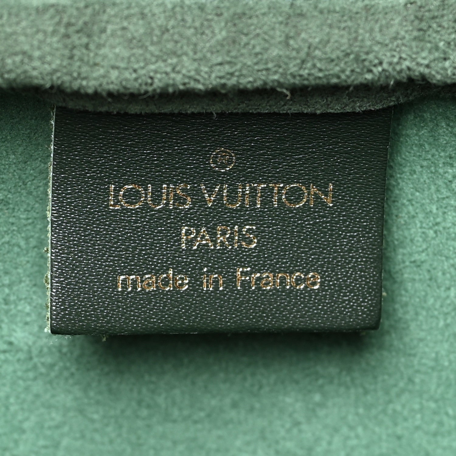 Louis Vuitton Taiga Kendall GM Epicea 7 of 16