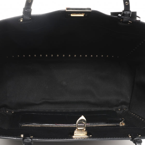 Textured Calfskin Medium Rockstud Tote Black